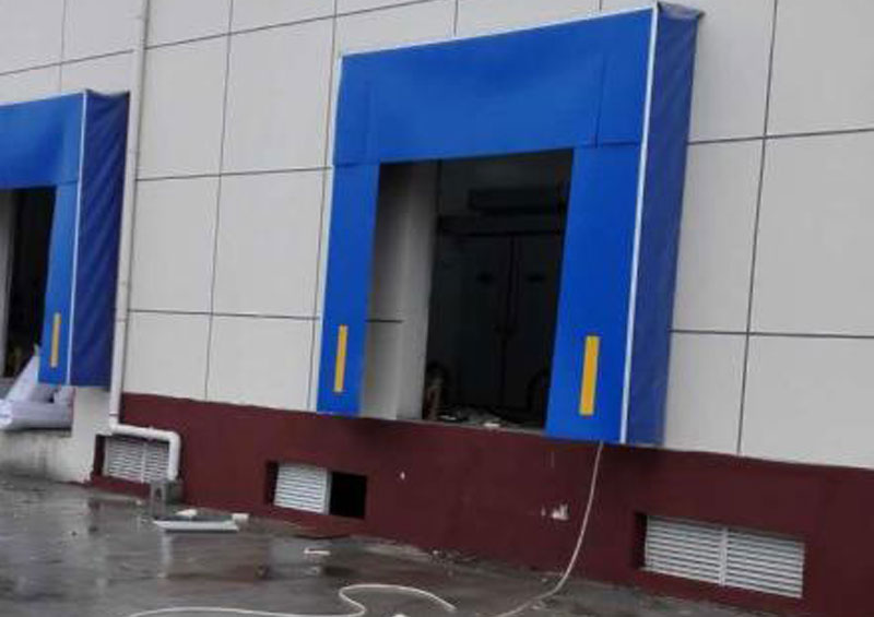 鋁合金機(jī)械門(mén)罩